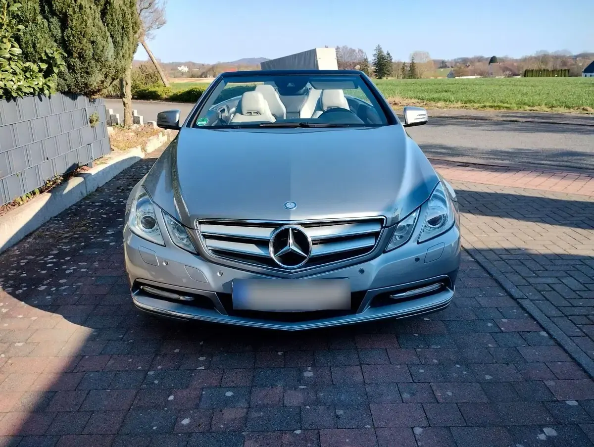 Gebraucht Mercedes E350 265 PS (194 kW) 2011 Silber Cabrio