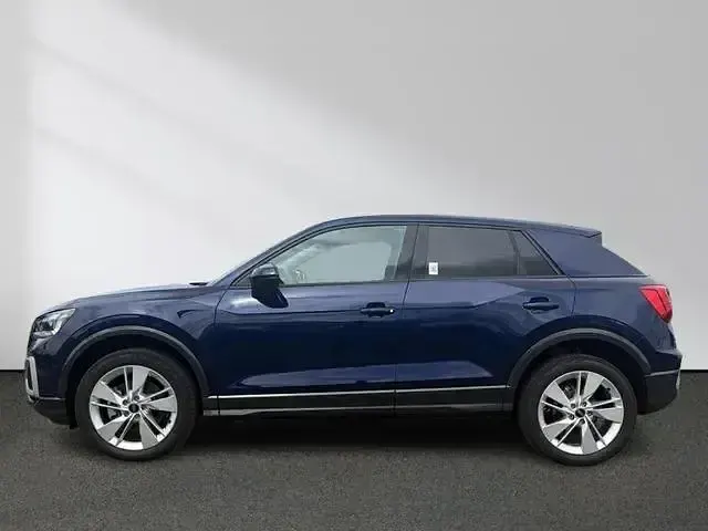 Gebraucht Audi Q2 Advanced 150 PS (110 kW) 2025 Navarrablau metallic SUV