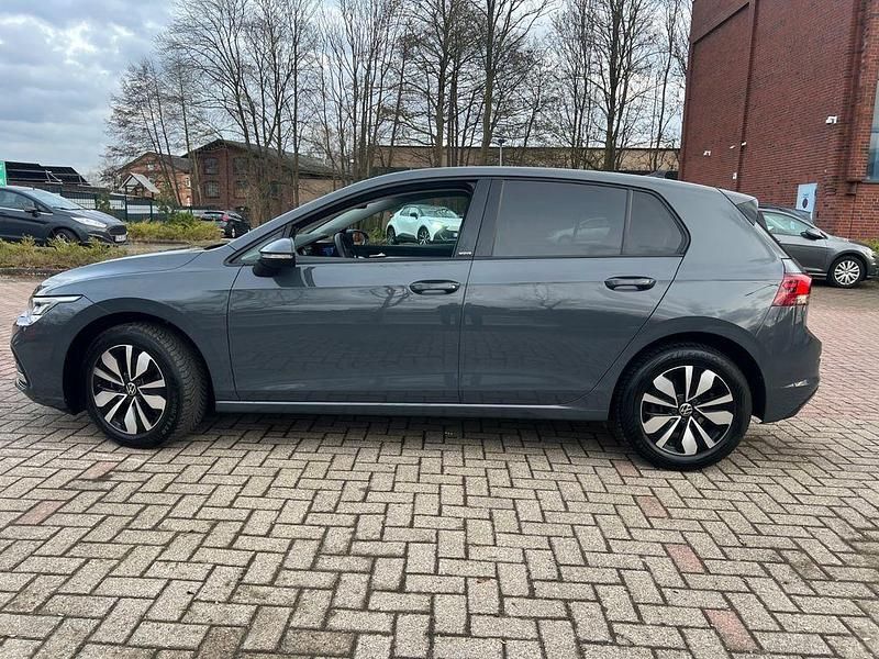 Gebraucht VW Golf VIII Move 150 PS (110 kW) 2024 Grau Limousine