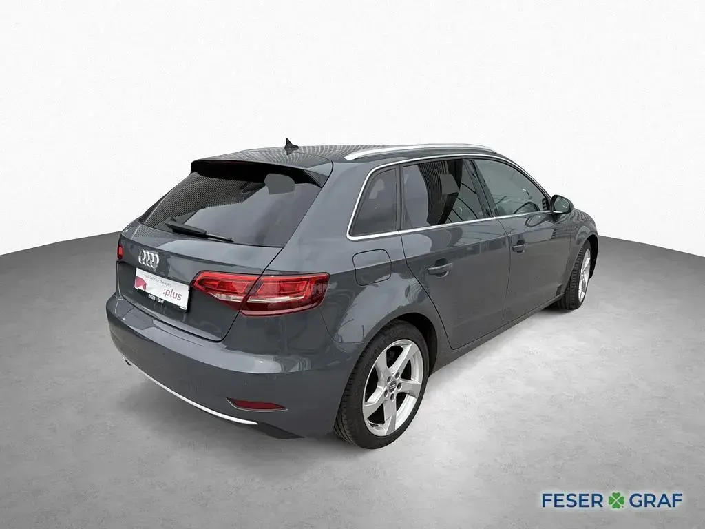 Gebraucht Audi A3 Sport 116 PS (85 kW) 2019 Nanograu metallic Limousine