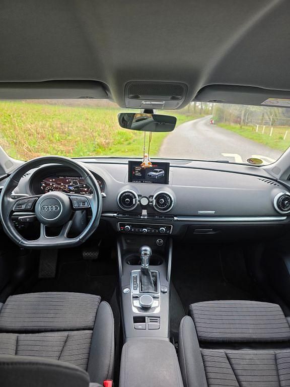 Gebraucht Audi A3 S-Line 150 PS (110 kW) 2020 Grau Limousine