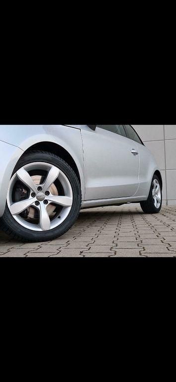 Gebraucht Audi A1 Attraction 105 PS (77 kW) 2010 Silber Kleinwagen