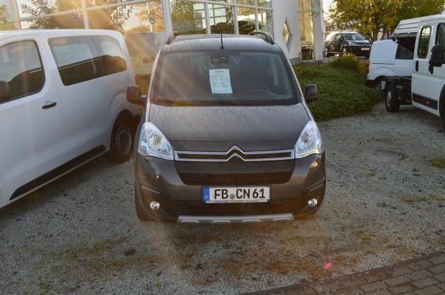 Gebraucht Citroën Berlingo XTR 120 PS (88 kW) 2017 Braun metallic Van / Kleinbus