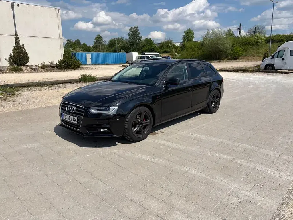 Second-hand Audi A4 S-Line 150 CP (110 kW) 2013 Negru Break