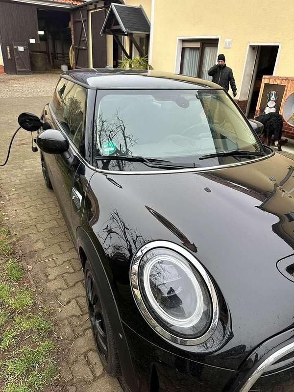 Schwarz Gebraucht 2022 Mini Cooper SE Resolute Edition Kleinwagen | 18.000 € (Fairer Preis) - Bild 1/4