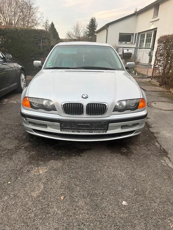 Gebraucht BMW 323 170 PS (125 kW) 2000 Silber Limousine