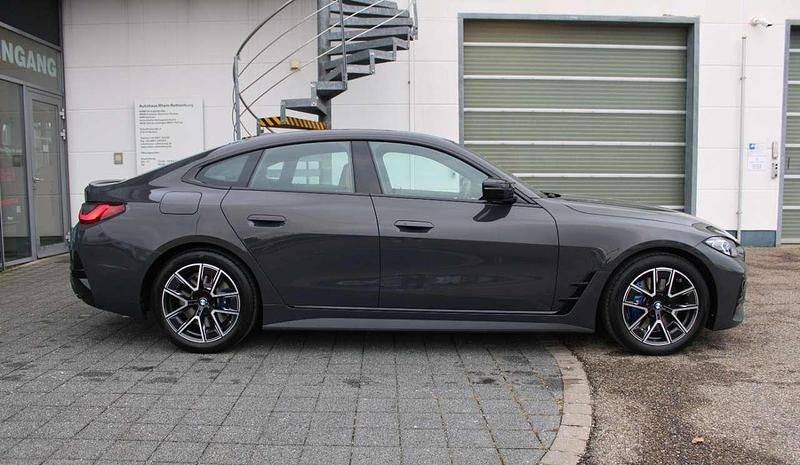 Gebraucht BMW 440 M Sport 374 PS (275 kW) 2022 Dravitgrau metallic Coupé