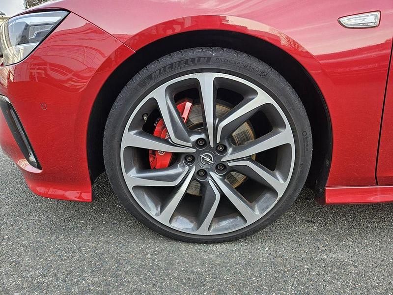 Gebraucht Opel Insignia 230 PS (169 kW) 2021 Rot Limousine