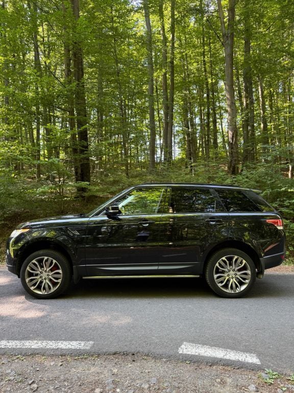 Schwarz Gebraucht 2016 Land Rover Range Rover Sport HSE SUV | 26.000 € (Etwas zu teuer) - Bild 1/4