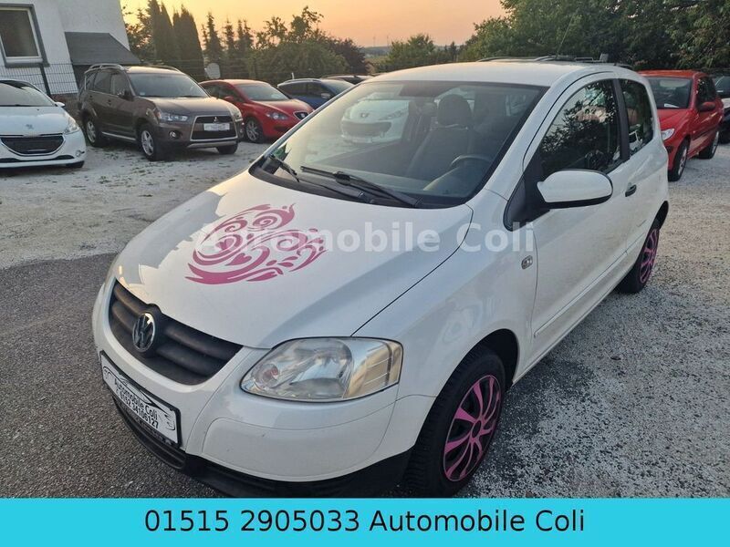 Weiß Gebraucht 2010 VW Fox Refresh Kleinwagen | 1.599 € (Fairer Preis) - Bild 1/4