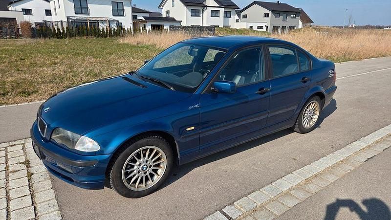 Gebraucht BMW 316 105 PS (77 kW) 2001 Blau Limousine