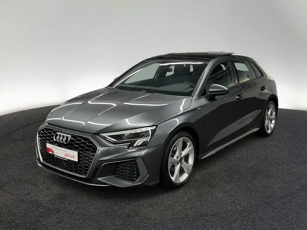 Gebraucht Audi A3 S-Line 150 PS (110 kW) 2023 Daytonagrau perleffekt Limousine