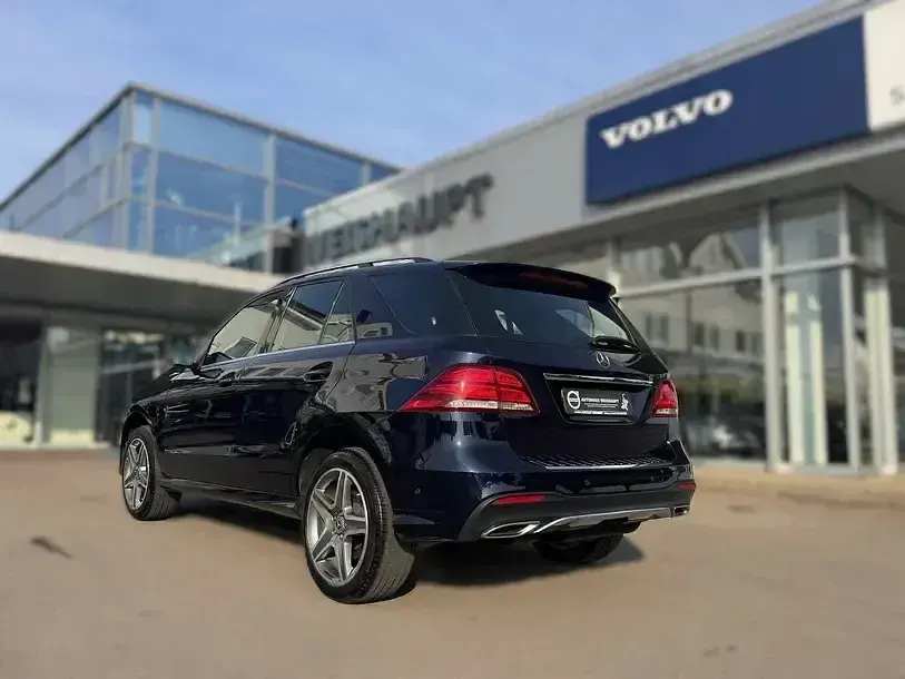 Gebraucht Mercedes GLE250 AMG line 204 PS (150 kW) 2017 Blau SUV