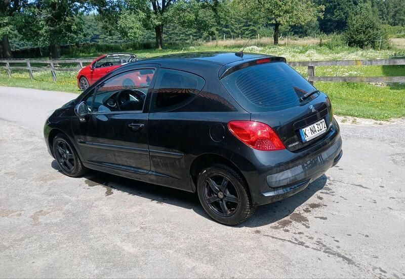 Schwarz Gebraucht 2009 Peugeot 207 Kleinwagen | 1.700 € (Guter Preis) - Bild 1/4