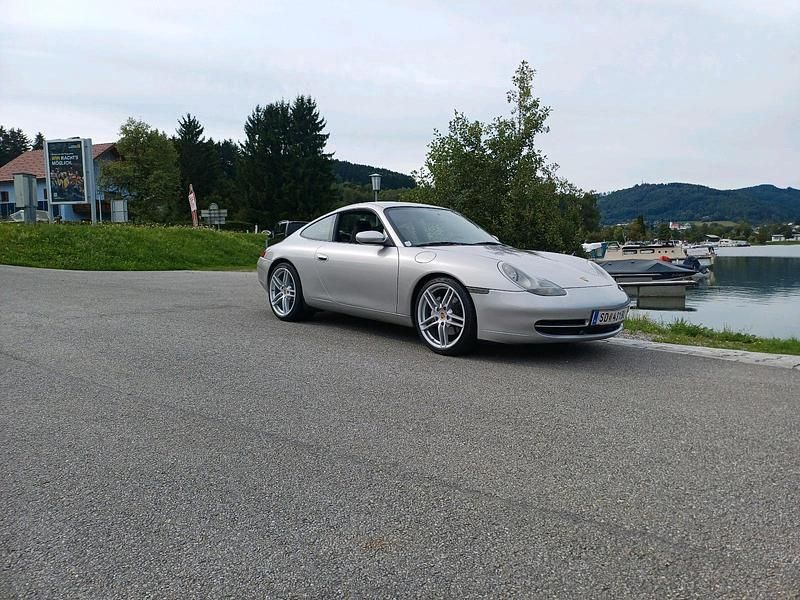 Silber Gebraucht 1999 Porsche 996 Coupé | 996 € - Bild 1/4