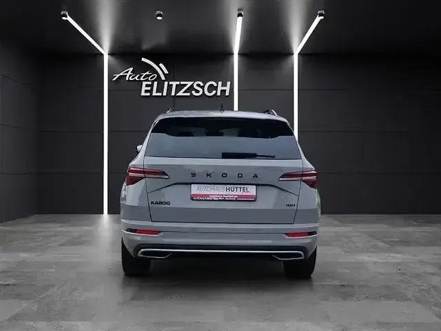 Gebraucht Skoda Karoq SportLine 150 PS (110 kW) 2024 Grau SUV