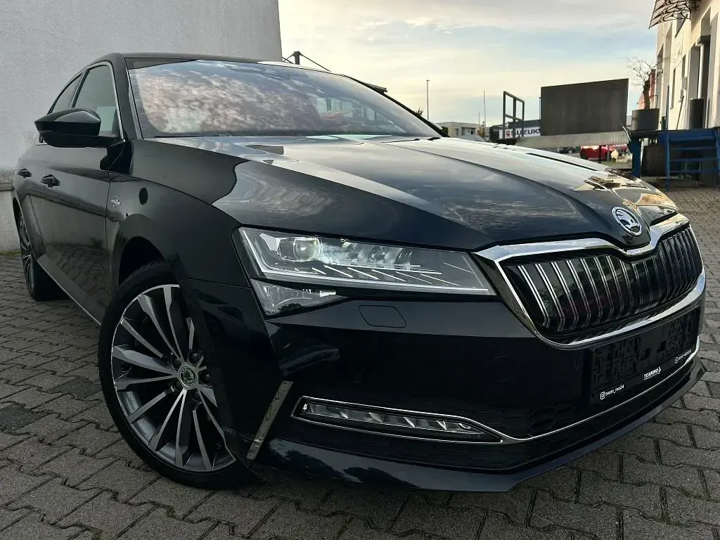 Gebraucht Skoda Superb LAURIN & KLEMENT 218 PS (160 kW) 2020 Crystalschwarz metallic Limousine