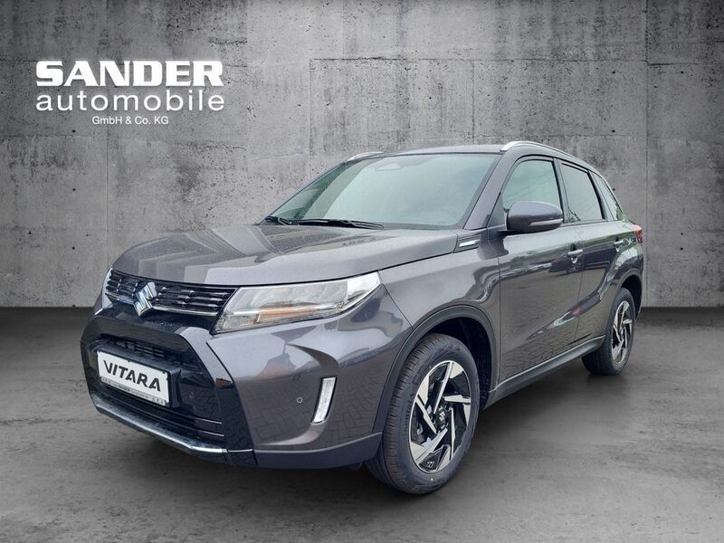 Grau Gebraucht 2025 Suzuki Vitara Comfort+ SUV | 28.900 € (Etwas zu teuer) - Bild 1/3