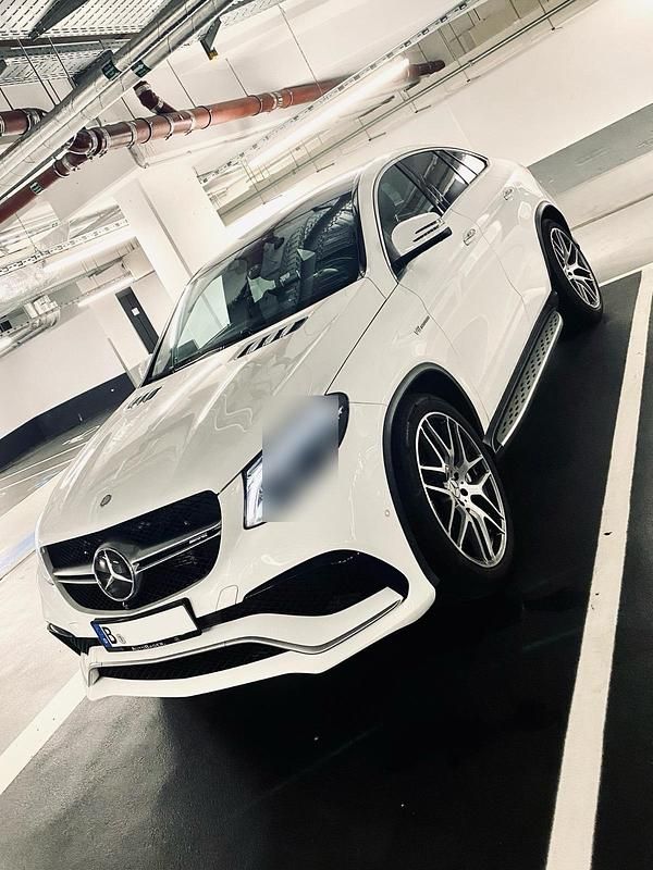 Weiß Gebraucht 2016 Mercedes GLE63 AMG Coupé | 49.500 € (Guter Preis) - Bild 1/4