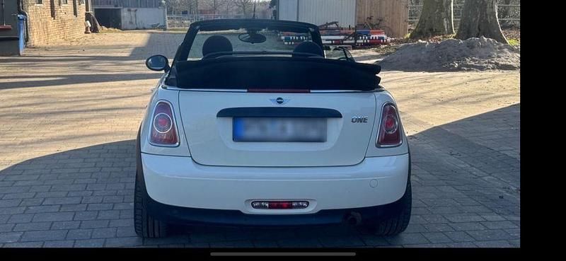 Gebraucht Mini One Cabriolet 98 PS (72 kW) 2013 Weiß Cabrio