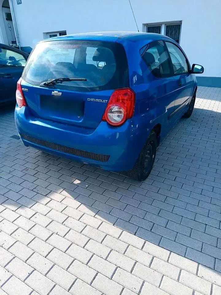Gebraucht Chevrolet Aveo 84 PS (61 kW) 2010 Blau Kleinwagen
