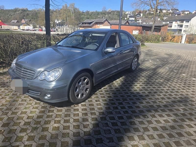 Gebraucht Mercedes C280 Elegance 231 PS (169 kW) 2006 Andere farben Limousine