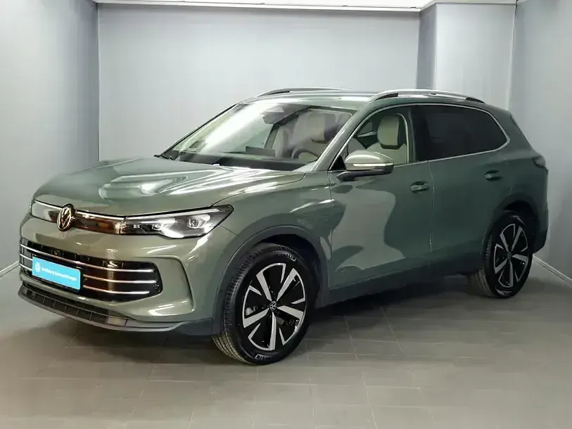 Usata VW Tiguan Elegance 150 CV (110 kW) 2024 Verde SUV