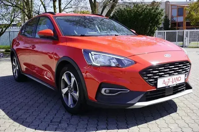 Usata Ford Focus Active 125 CV (91 kW) 2020 Rosso Berlina