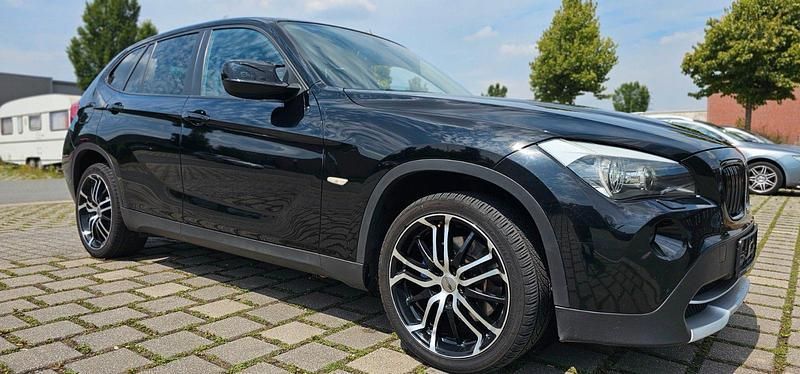 Gebraucht BMW X1 163 PS (119 kW) 2012 Schwarz SUV