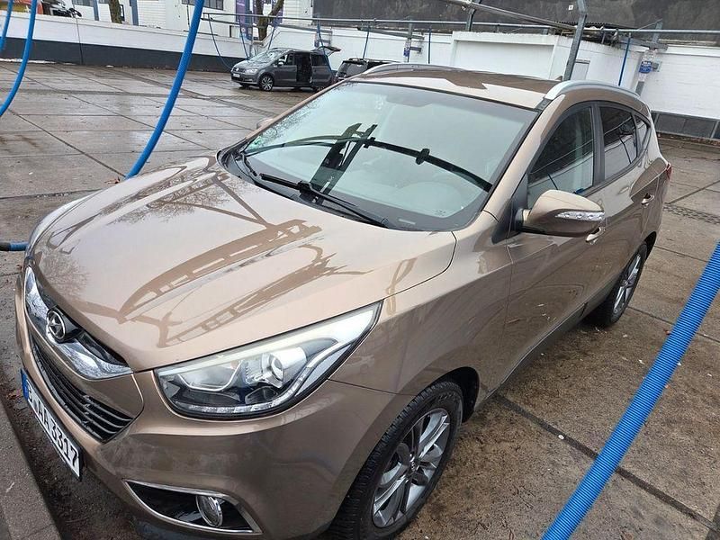 Gebraucht Hyundai ix35 Trend 116 PS (85 kW) 2015 Braun SUV