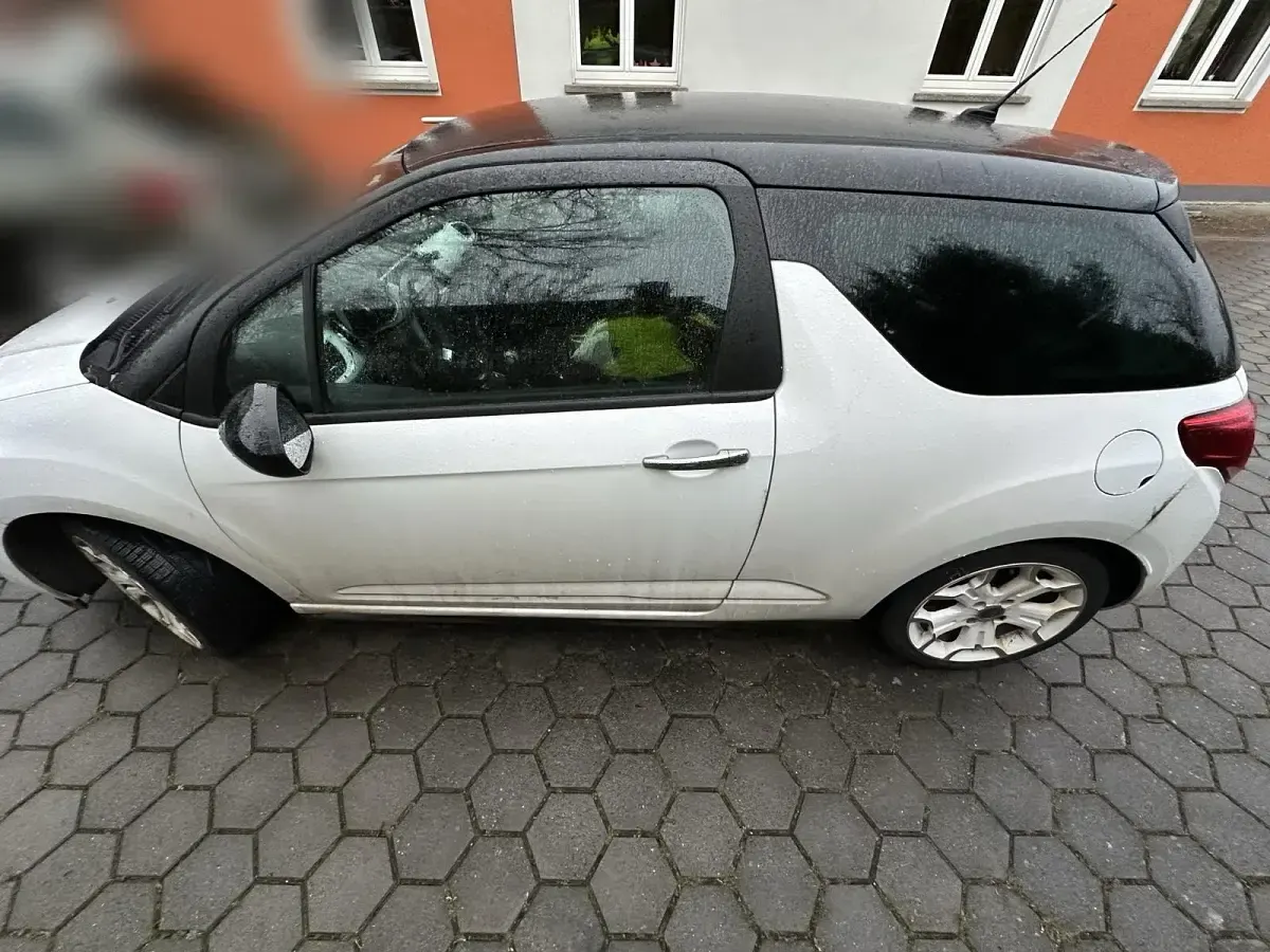 Gebraucht Citroën DS3 So Chic 120 PS (88 kW) 2011 Weiß Kleinwagen