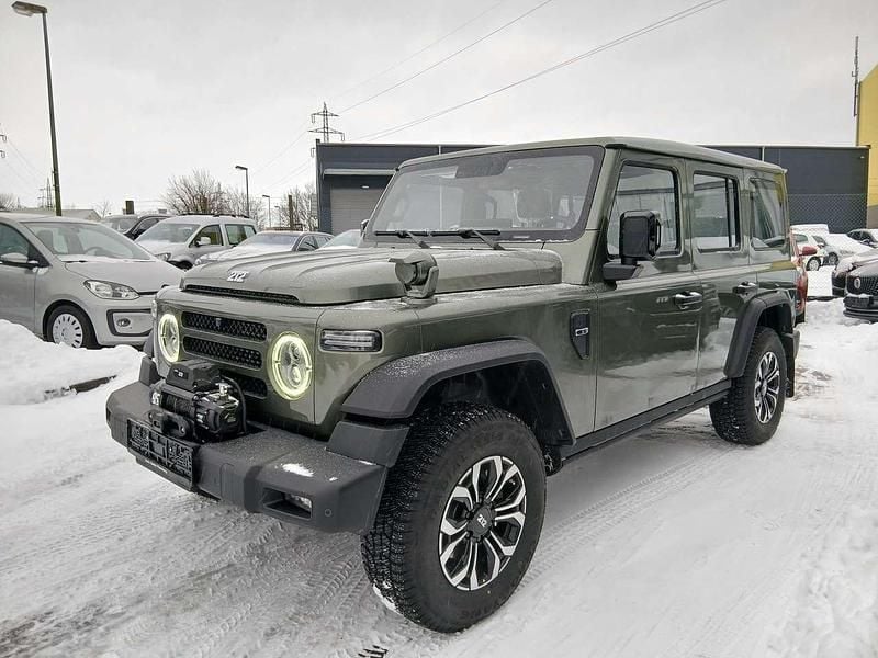 Neu BAW 212 166 PS (122 kW) 2026 Grün SUV