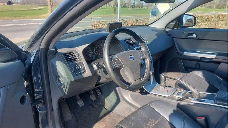 Gebraucht Volvo V50 Summum 109 PS (80 kW) 2010 Blau Kombi