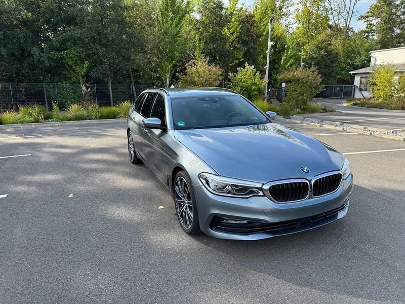 Second-hand BMW 540 Shadowline 340 CP (250 kW) 2017 Gri Break