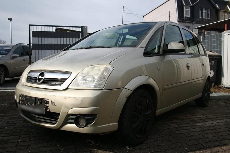 Gebraucht Opel Meriva 90 PS (66 kW) 2010 Gold Van / Kleinbus
