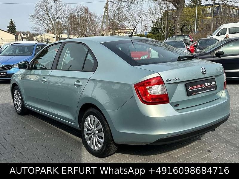 Gebraucht Skoda Rapid Ambition 86 PS (63 kW) 2013 Grün Kleinwagen