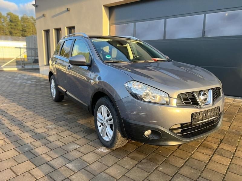 Blau Gebraucht 2010 Nissan Qashqai +2 SUV | 7.999 € (Guter Preis) - Bild 1/4
