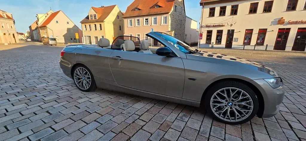 Gebraucht BMW 320 Cabriolet 170 PS (125 kW) 2009 Cabrio