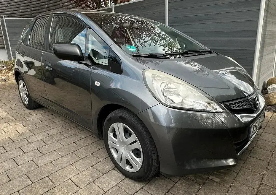 Usata Honda Jazz 90 CV (66 kW) 2012 Grigio Utilitaria