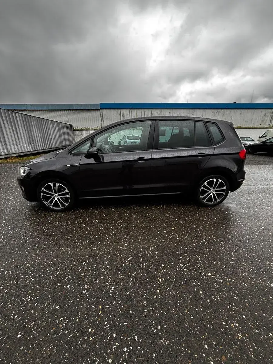 Gebraucht VW Golf Sportsvan LOUNGE 125 PS (91 kW) 2015 Grau Van / Kleinbus