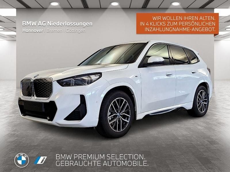 Weiß Gebraucht 2024 BMW iX1 M Sport SUV | 44.900 € (Fairer Preis) - Bild 1/4