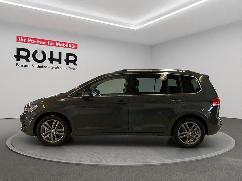 Gebraucht VW Touran Edition 150 PS (110 kW) 2026 Delfingrau metallic Van / Kleinbus