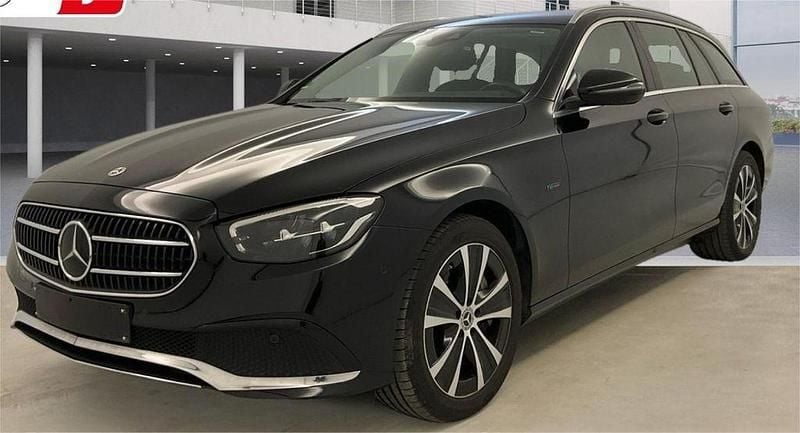 Gebraucht Mercedes E300 194 PS (142 kW) 2021 Schwarz Kombi