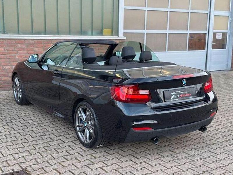 Gebraucht BMW M235 Basis 326 PS (239 kW) 2015 Schwarz Cabrio