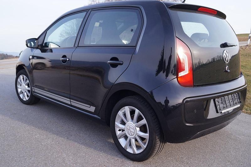 Gebraucht VW up! CLUB 75 PS (55 kW) 2016 Schwarz Kleinwagen
