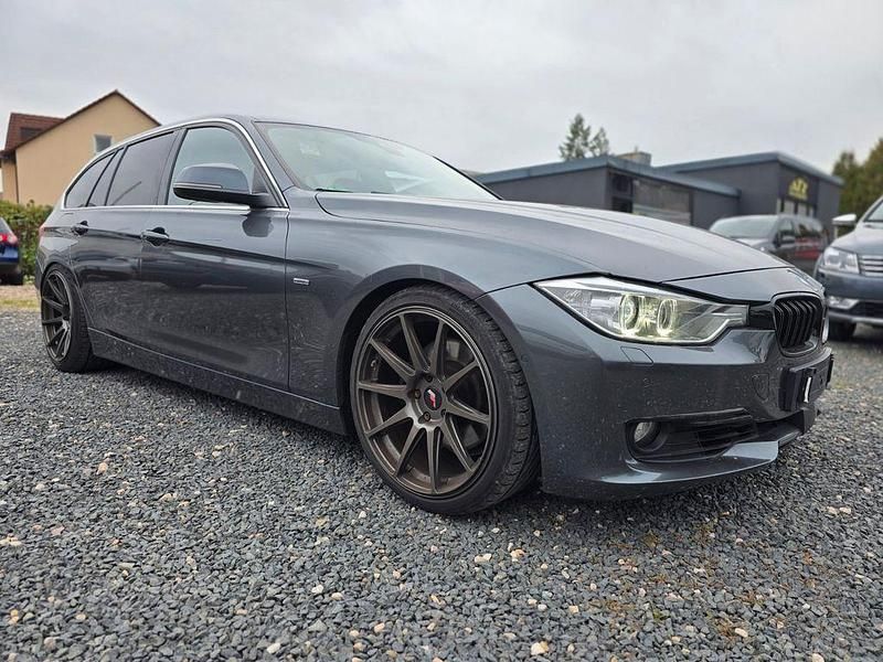 Grau Gebraucht 2014 BMW 325 Luxury Line Kombi | 14.500 € (Fairer Preis) - Bild 1/4