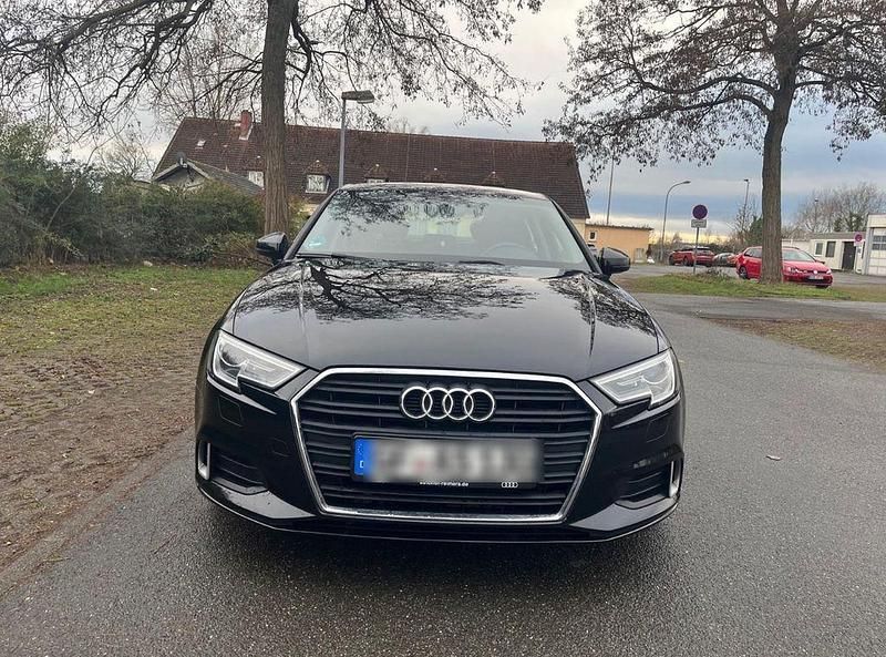 Gebraucht Audi A3 Performance 116 PS (85 kW) 2018 Schwarz Limousine