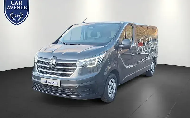 Second-hand Renault Trafic Evolution 150 CP (110 kW) 2025 Gri Monovolum