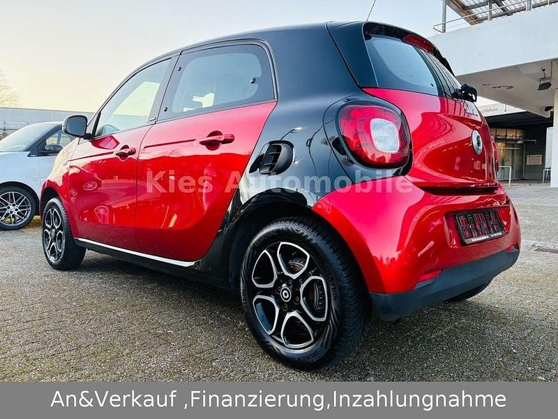 Gebraucht Smart ForFour Prime 90 PS (66 kW) 2018 Rot Kleinwagen