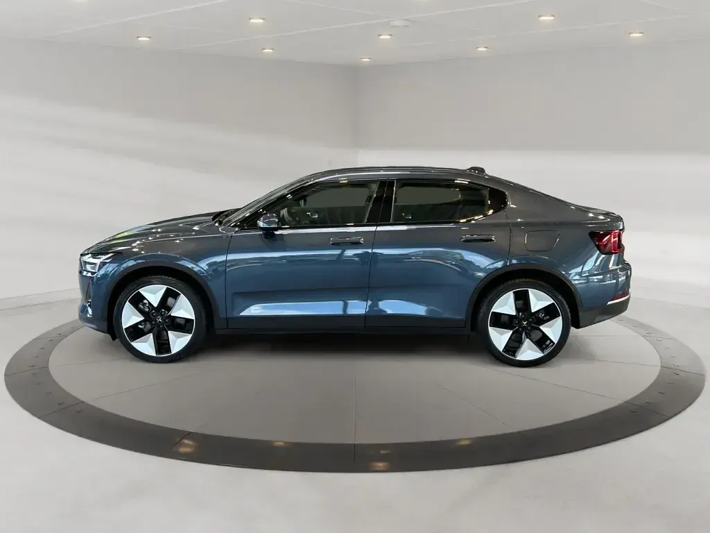 Gebraucht Polestar 2 169 kW (231 PS) 2023 Midnight / metallic Kleinwagen